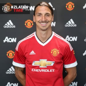 Read more about the article Ibra completes move to United