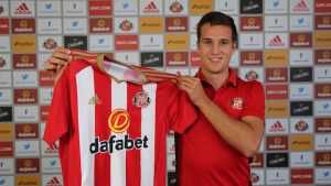 Read more about the article Manquillo switches Atletico for Sunderland