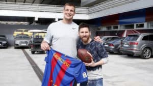 Read more about the article Gronkowski visits Barca’s training ground