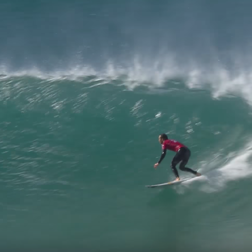 Watch: Smith rides Perfect 20 heat at J-Bay