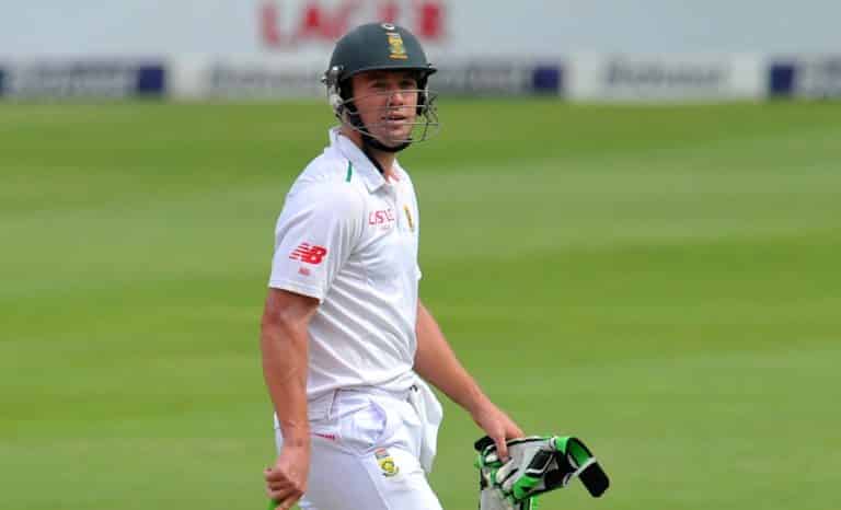 You are currently viewing De Villiers targets India for Test return