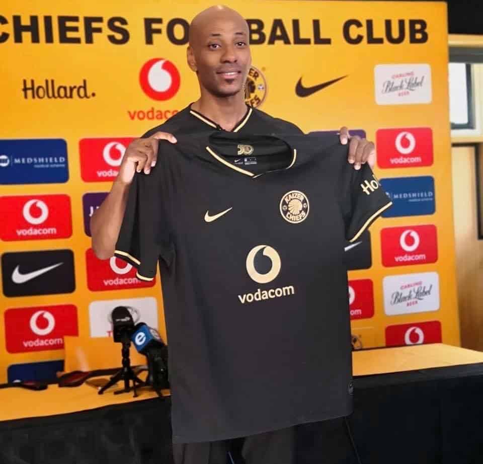 total sport kaizer chiefs jersey price