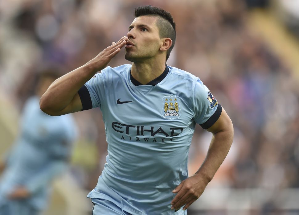 You are currently viewing Sergio Aguero’s glittering Manchester City career in pictures