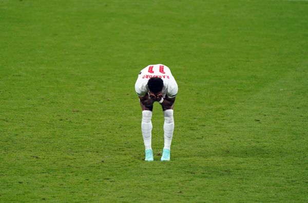 You are currently viewing Ferdinand urges England’s penalty heartbreak trio to hold their heads high