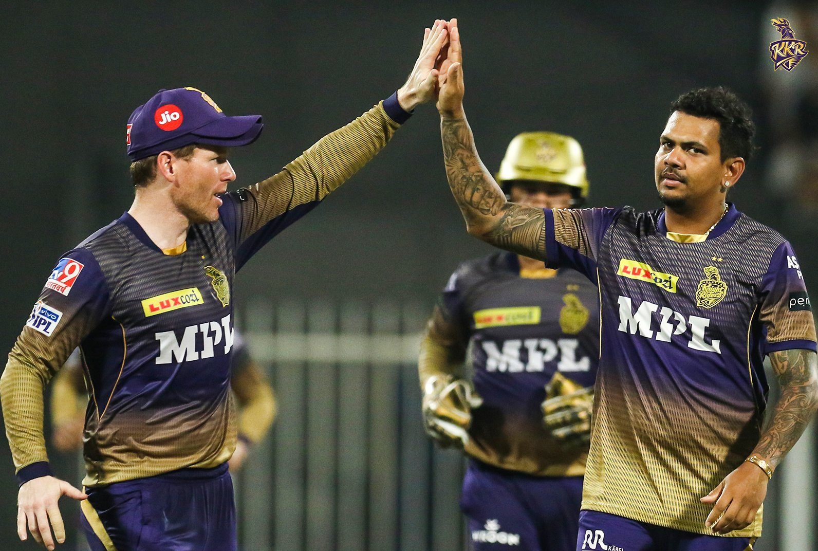 You are currently viewing Narine stars as Kolkata end Kohli’s IPL dream