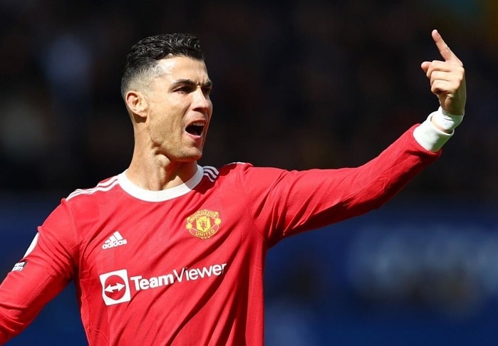 You are currently viewing Ronaldo says he will play in Man Utd friendly against Rayo Vallecano