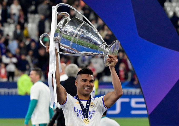 You are currently viewing Man United agree to sign Real Madrid midfielder Casemiro