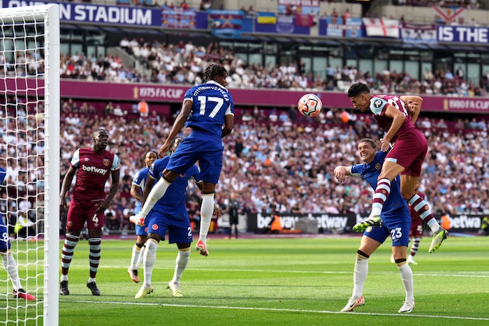 You are currently viewing West Ham claim bragging right with win over Chelsea in London derby