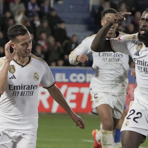 Late goal puts Real Madrid back on top in LaLiga