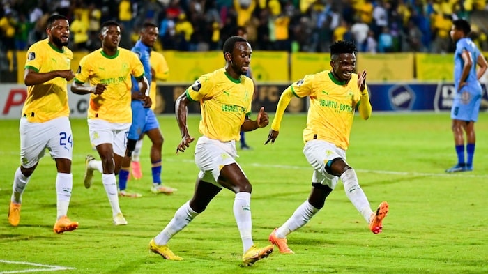 You are currently viewing Shalulile nets spectacular goal as Sundowns defeat Royal AM