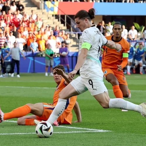 Austria shock Netherlands to secure last 16 spot