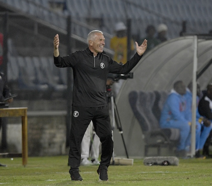You are currently viewing Ernst Middendorp makes shock return to CT Spurs