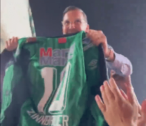 Read more about the article WATCH: Ex-Pirates coach celebrate Raja’s “Invincibles” league triumph