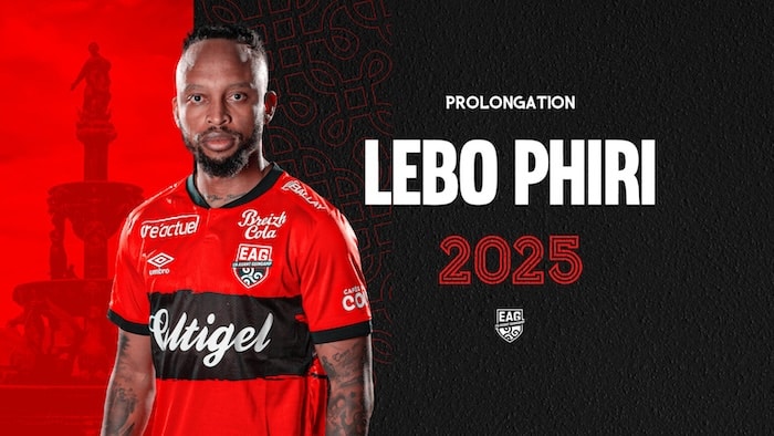 You are currently viewing Lebo Phiri extends contract at Guingamp