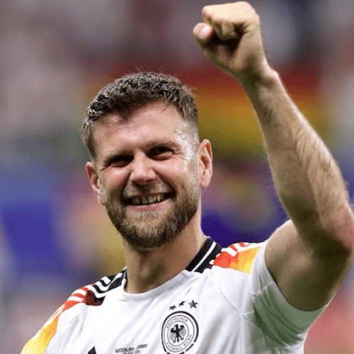 Fullkrug nets late equaliser as Germany top Group A