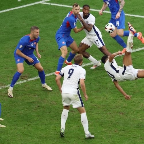 England reach Euro quarters after late win over Slovakia