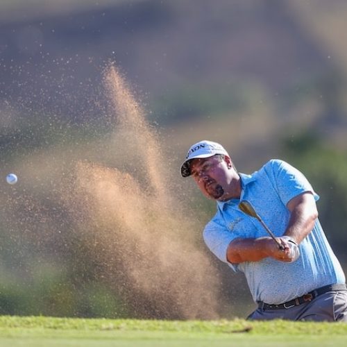 Hot putter carries Ahlers to lead in SunBet Challenge Wild Coast