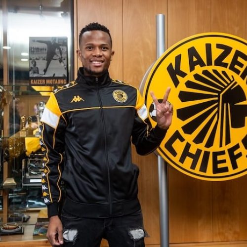 Bongani Sam switches Pirates for Chiefs