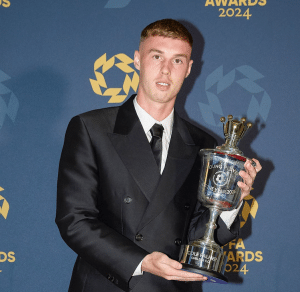 Read more about the article Cole Palmer wins PFA Young Player of The Year