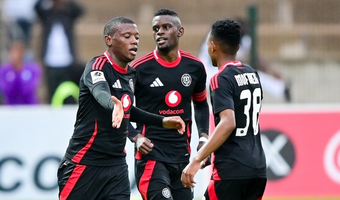 You are currently viewing Dlamini stunner fires Pirates past Richards Bay