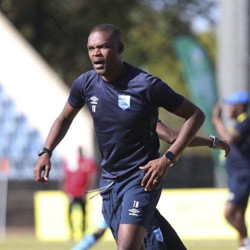 Thulani Nkosi steps down as head coach of Upington City