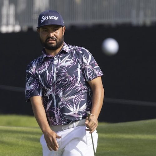 Spaun leads by one shot in Honolulu