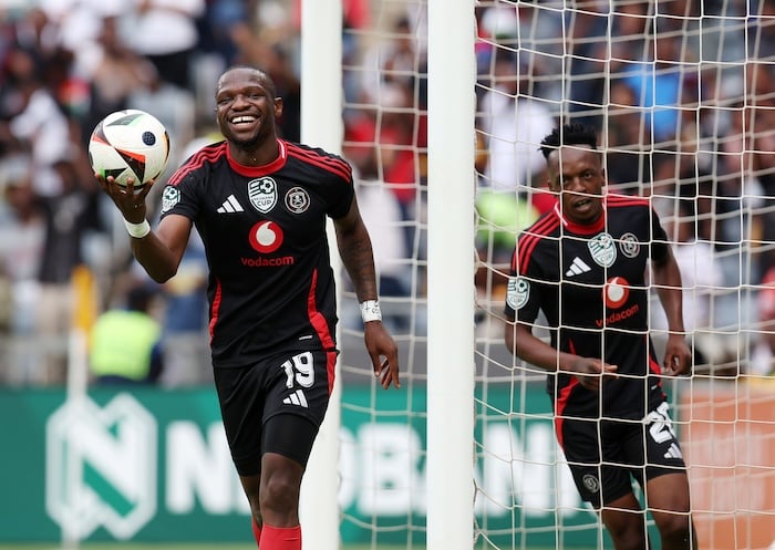 You are currently viewing Mabasa edge closer to Vilakazi’s Pirates all-time scoring record